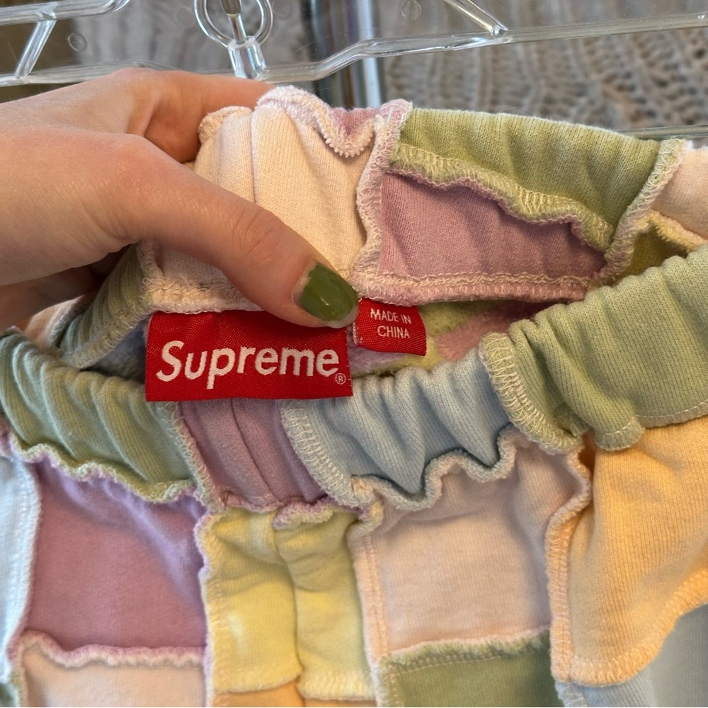 Supreme Ss22 Reverse Patchwork Sweatshort Sz M - image 3